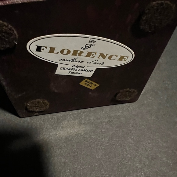 Rare Giuseppe Armani Florence Italy porcelain figurine 0352C Daisy 9" - Picture 3 of 4